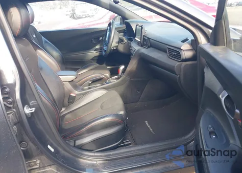 2020 Hyundai Veloster 2.0 Premium из США, поврежденный, VIN KMHTG6AF3LU031489